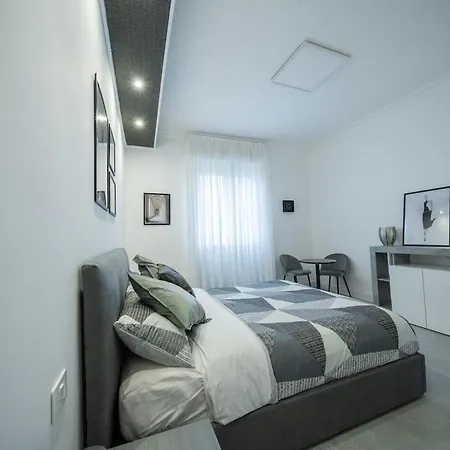 Parking - Design - Caesar House Μπέργκαμο